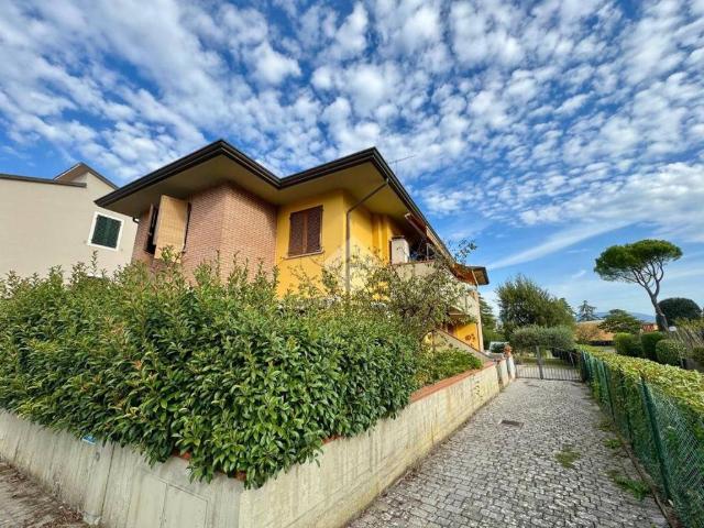 Appartamento in vendita a Quarrata, Pistoia