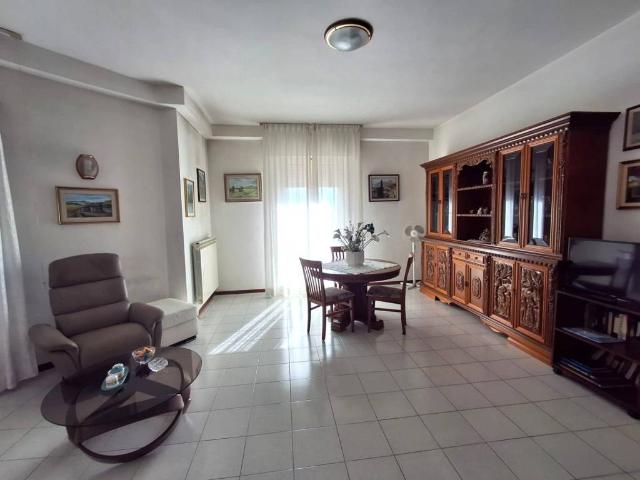 Appartamento in vendita a Quarrata, Toscana