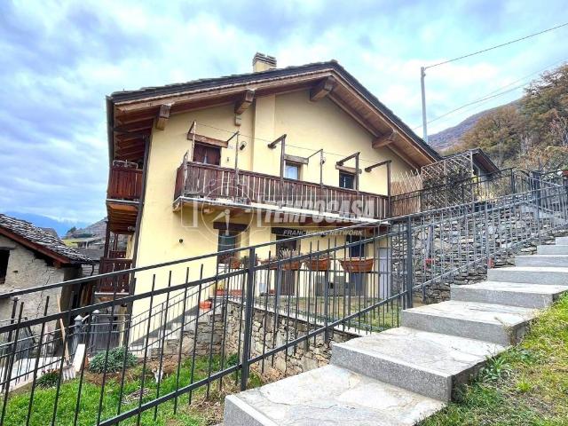 Appartamento in vendita a Quart, Aosta
