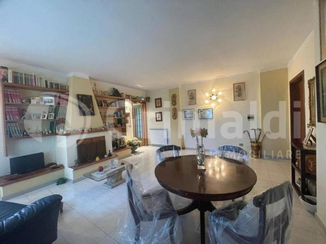 Appartamento in vendita a Quarto, Campania