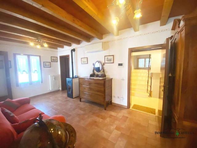 Appartamento in vendita a Colline Matildiche, Re