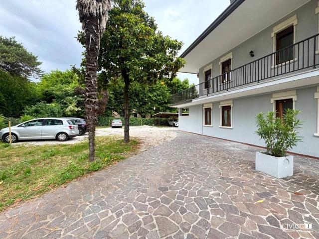 Appartamento in vendita a Quinto Vicentino, Veneto