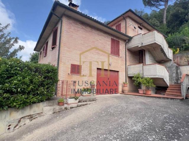Appartamento in vendita a Radicondoli, Toscana