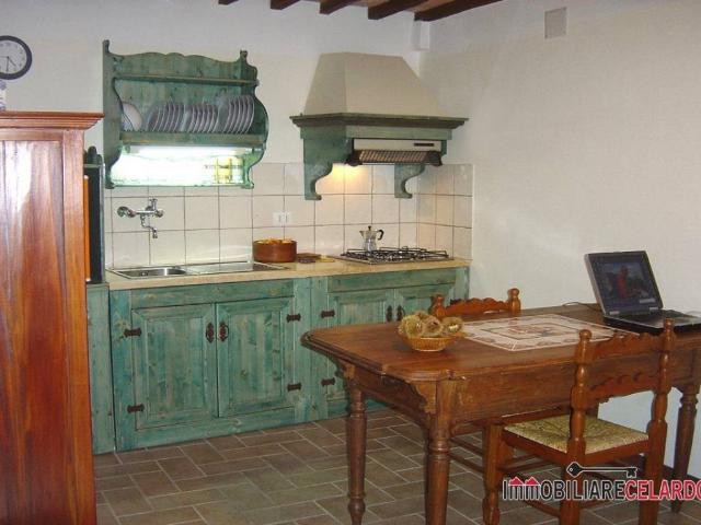 Appartamento in vendita a Radicondoli, Toscana