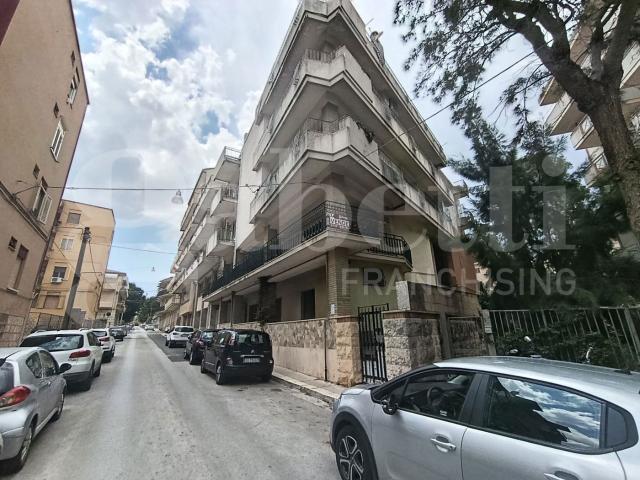 Appartamento in vendita a Cappuccini, Ragusa