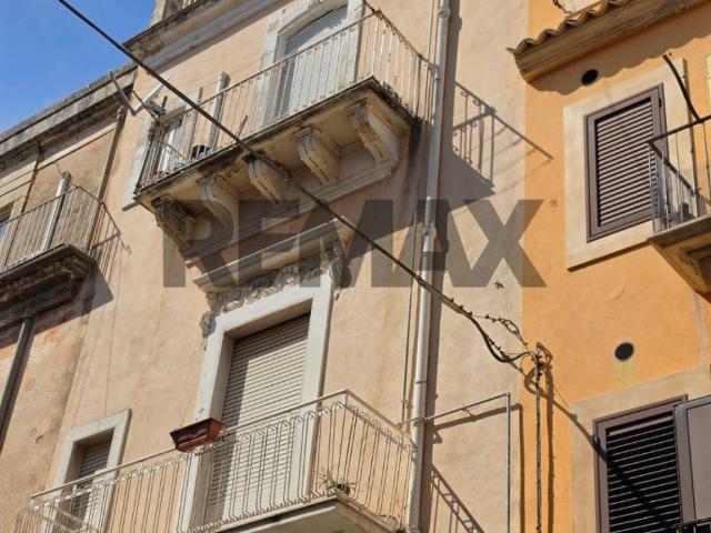 Appartamento in vendita a Ragusa Ibla, Ragusa