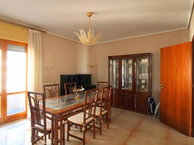 Appartamento in vendita a Cappuccini, Ragusa