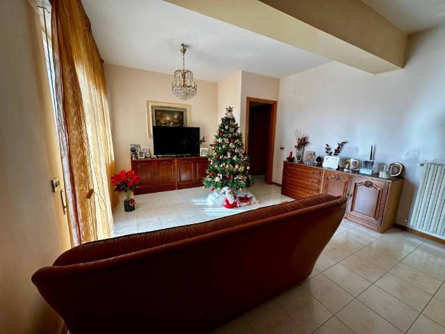 Appartamento in vendita a Ragusa, Sicilia