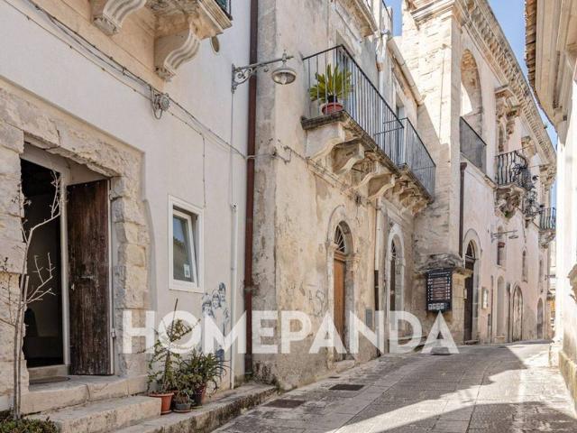 Appartamento in vendita a Ragusa Ibla, Ragusa