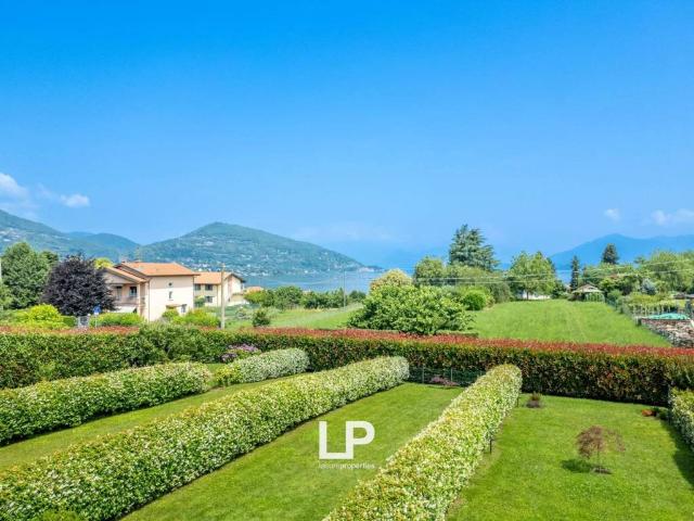 Appartamento in vendita a Ranco, Lombardia