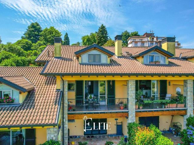 Appartamento in vendita a Ranco, Lombardia