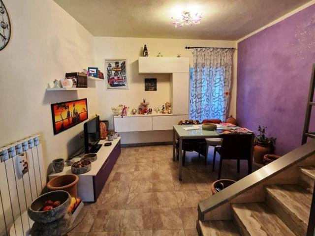 Appartamento in vendita a Rapolano Terme, Toscana