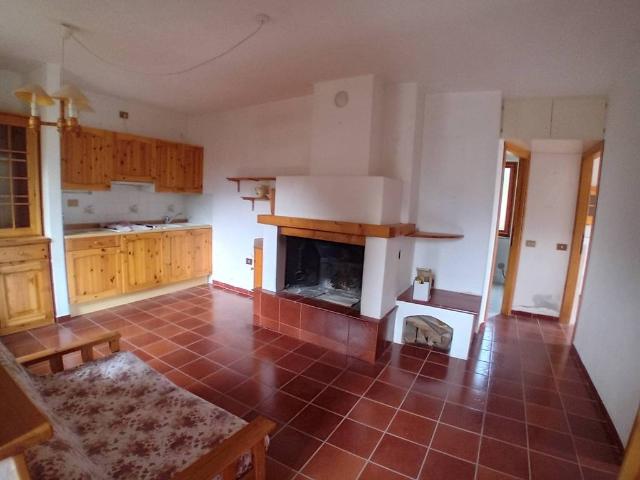 Appartamento in vendita a Rasura, Lombardia