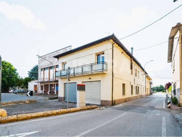 Appartamento in vendita a Unione dei comuni del Sorbara, Ravarino