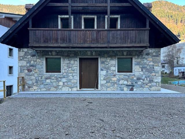 Appartamento in vendita a Ravascletto, Friuli-Venezia Giulia