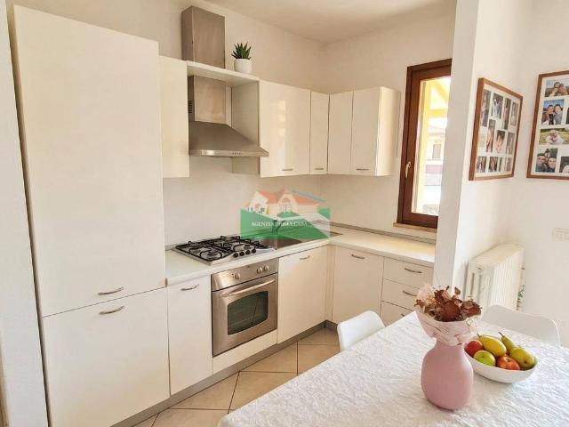 Appartamento in vendita a Poggi Rubicone, Ravenna