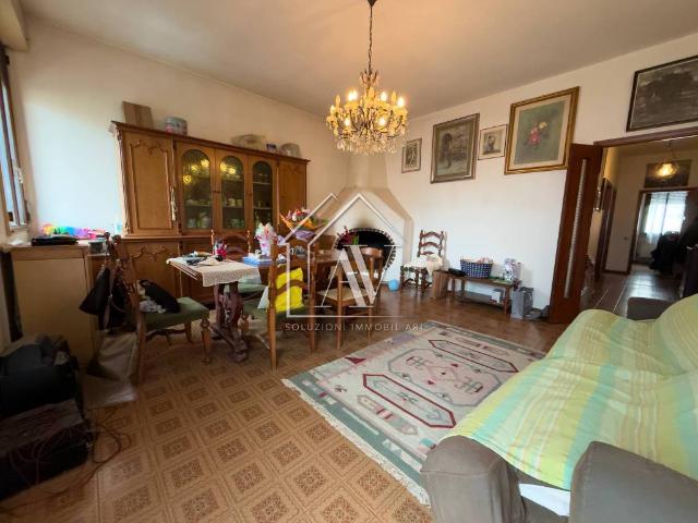 Appartamento in vendita a Ravenna, Reggio Emilia