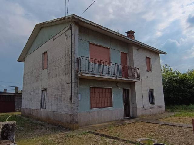 Appartamento in vendita a Rea, Lombardia