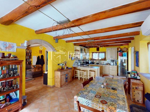 Villa Indipendente in vendita a Contrada Bagnolo, Marche