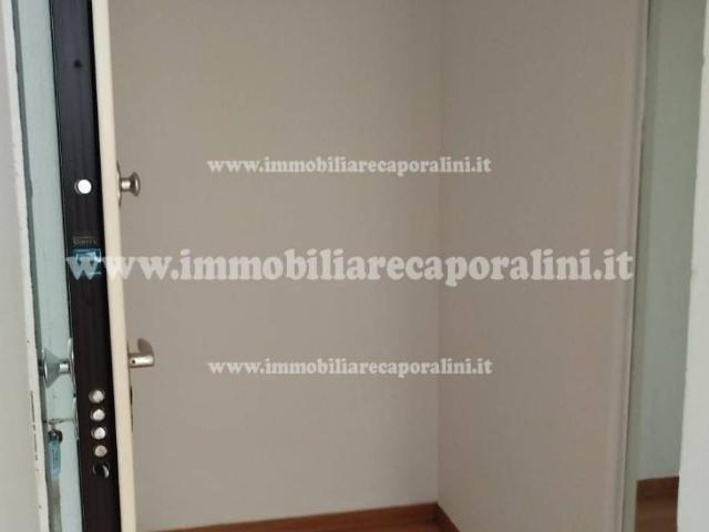 Appartamento in vendita a Porta Pesa, Marche