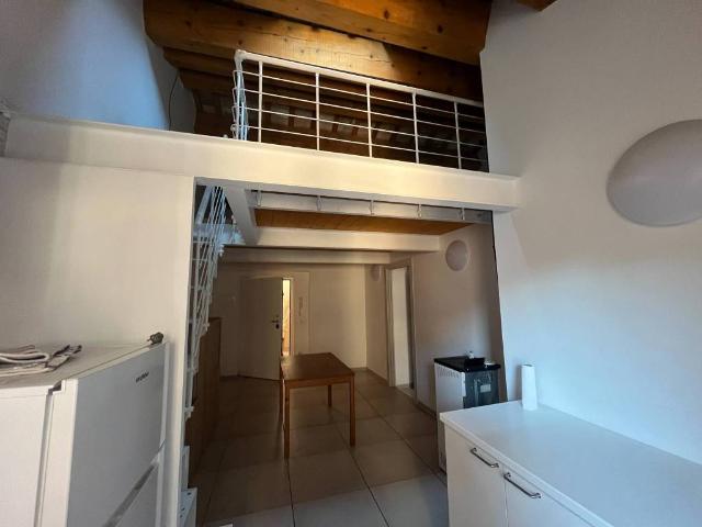 Appartamento in vendita a Porta Pesa, Marche
