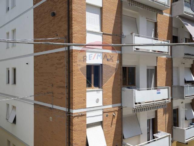 Appartamento in vendita a Porta Pesa, Marche