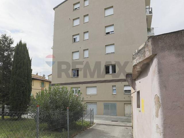 Appartamento in vendita a Porta Pesa, Marche