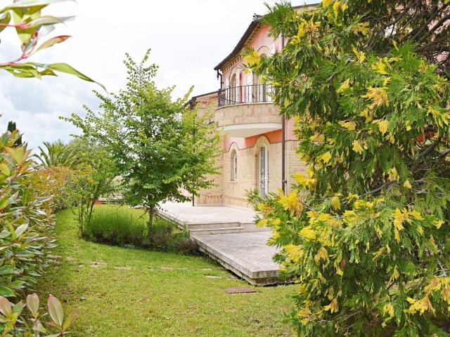 Appartamento in vendita a Marche, Macerata