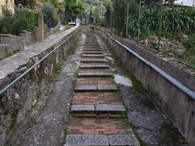 Appartamento in vendita a Mulinetti, Recco