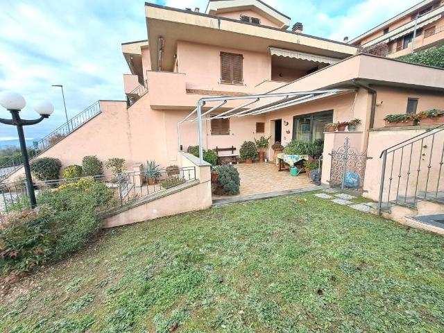 Appartamento in vendita a Unione di Comuni Valdarno e Valdisieve, Reggello