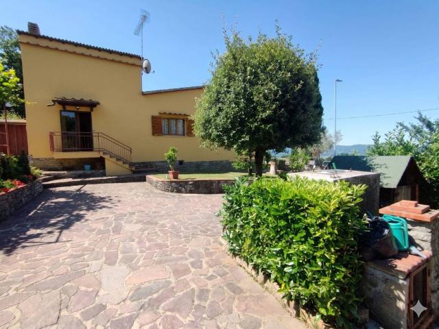 Villa Indipendente in vendita a Unione di Comuni Valdarno e Valdisieve, Reggello