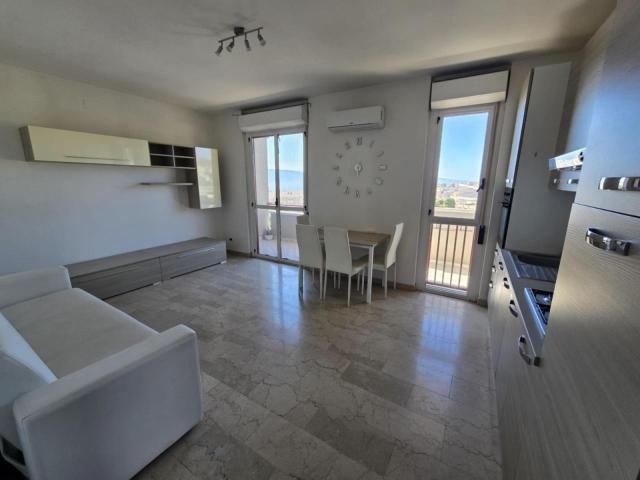 Appartamento in vendita a Calabria, Reggio Calabria