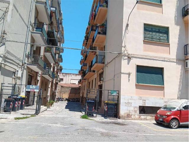 Appartamento in vendita a Calabria, Reggio Calabria