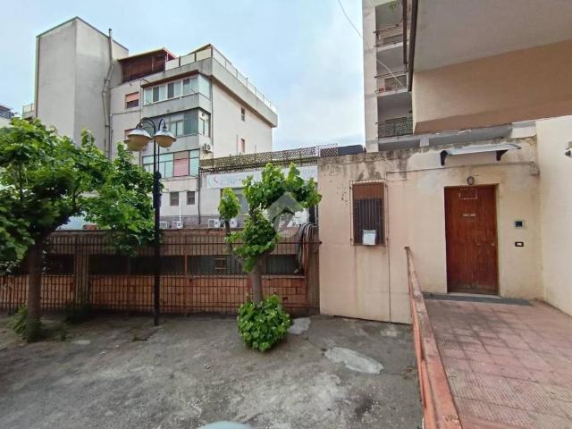 Appartamento in vendita a Calabria, Reggio Calabria