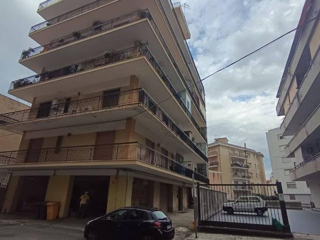 Appartamento in vendita a Calabria, Reggio Calabria