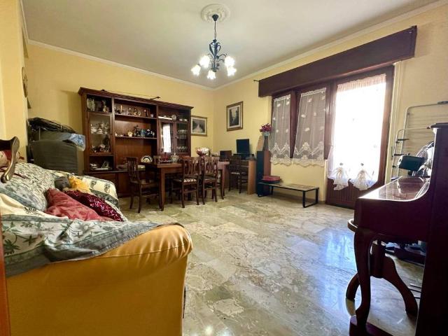 Appartamento in vendita a Calabria, Reggio Calabria