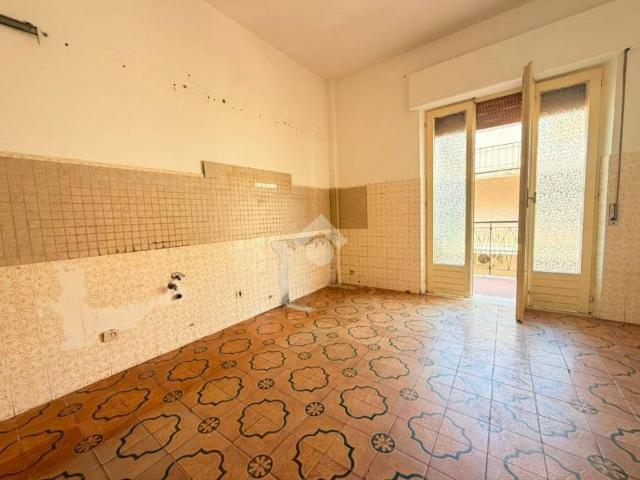 Appartamento in vendita a Calabria, Reggio Calabria