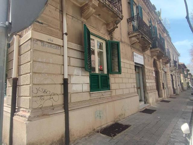 Appartamento in vendita a Calabria, Reggio Calabria