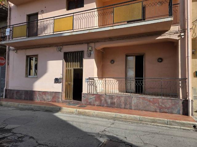 Appartamento in vendita a Calabria, Reggio Calabria