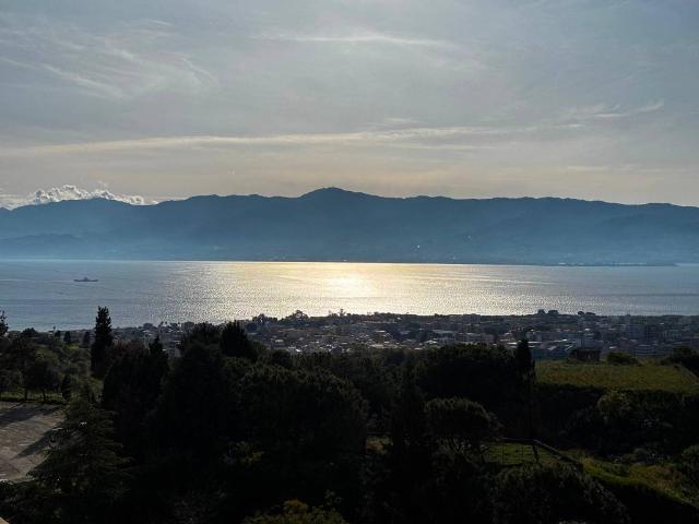 Appartamento in vendita a Calabria, Reggio Calabria