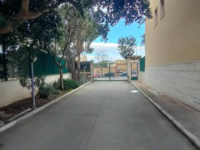 Appartamento in vendita a Calabria, Reggio Calabria