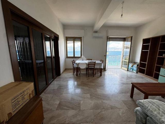 Appartamento in vendita a Calabria, Reggio Calabria