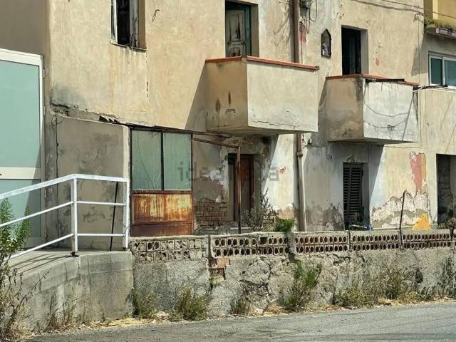 Appartamento in vendita a Calabria, Reggio Calabria