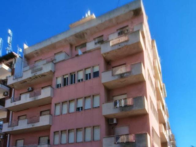 Appartamento in vendita a Calabria, Reggio Calabria
