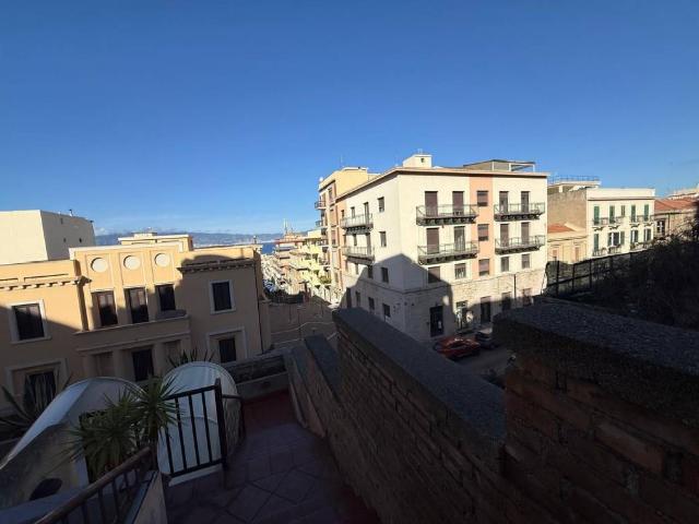 Appartamento in vendita a Calabria, Reggio Calabria