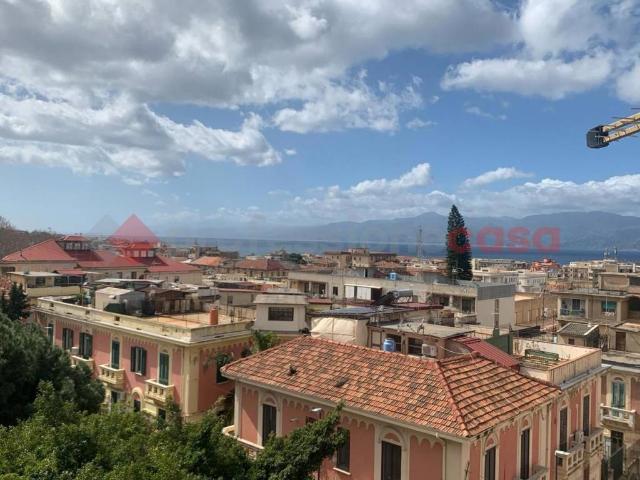 Appartamento in vendita a Calabria, Reggio Calabria
