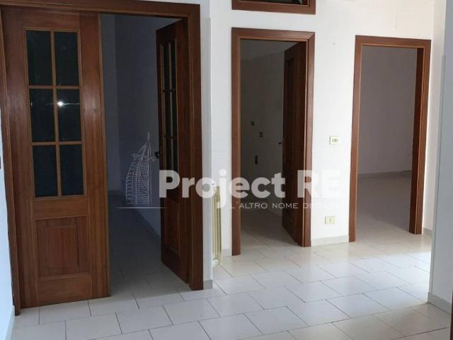 Appartamento in vendita a Calabria, Reggio Calabria