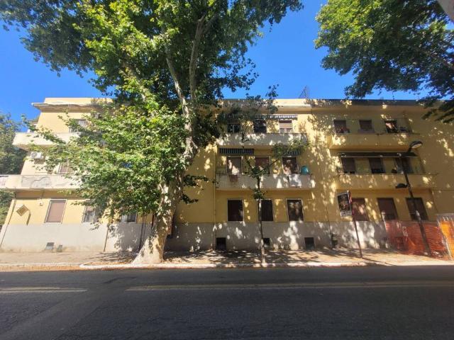 Appartamento in vendita a Calabria, Reggio Calabria