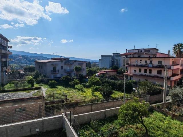 Appartamento in vendita a Calabria, Reggio Calabria