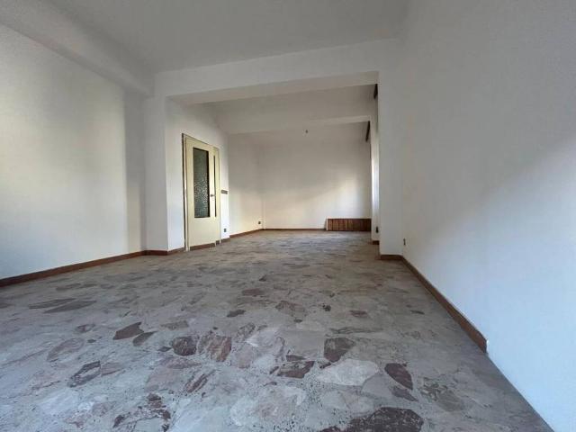 Appartamento in vendita a Calabria, Reggio Calabria